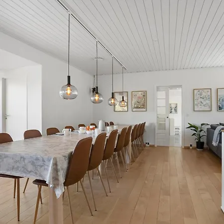 Five Bedroom Beautiful In Sindal