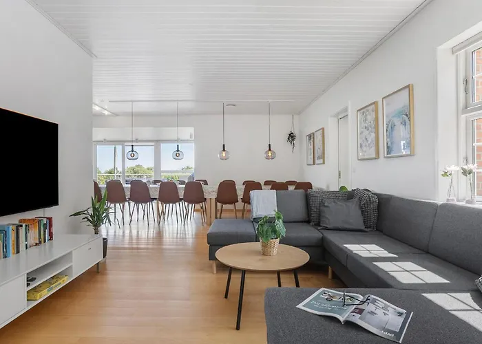 Five Bedroom Beautiful In * Sindal